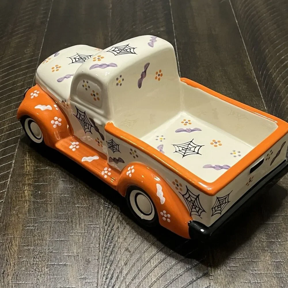 Temptations Boofetti Halloween Truck Server 2 Spreaders Frankenstein Mummy Hay